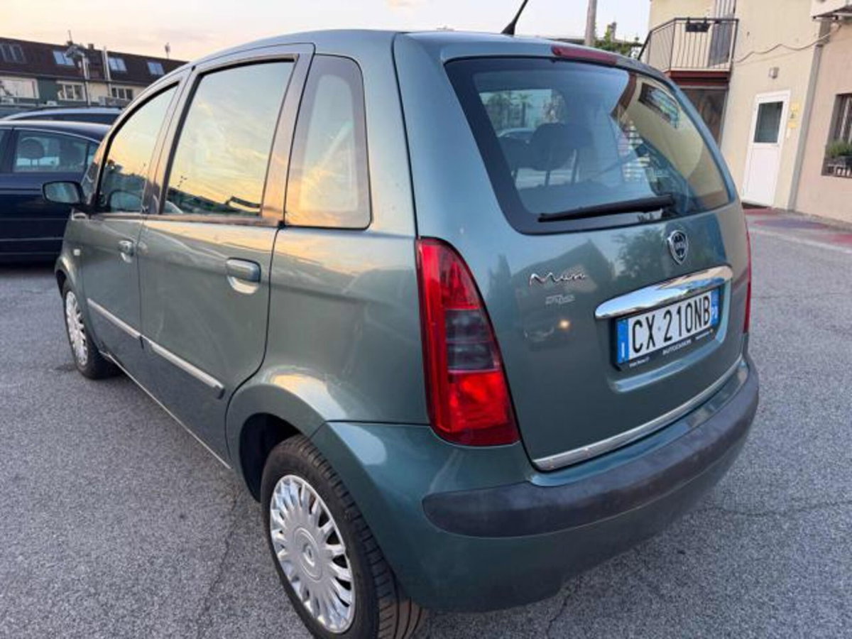 Lancia Musa 16V Platino Plus (9)