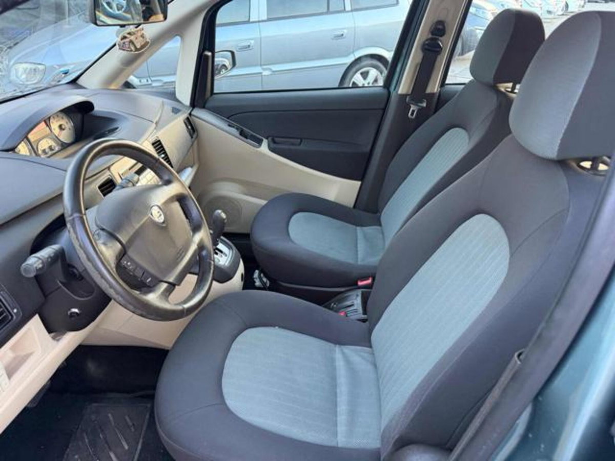 Lancia Musa 16V Platino Plus (12)