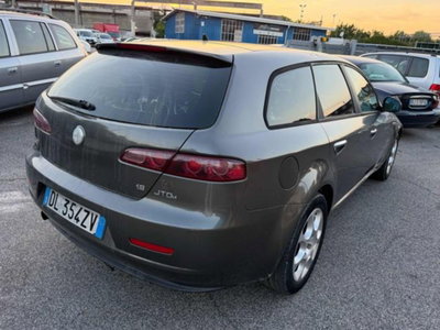 Alfa Romeo 159 SportWagon 1.9 JTDm 16V Sportwagon (7)