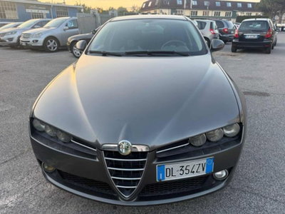 Alfa Romeo 159 SportWagon 1.9 JTDm 16V Sportwagon (2)