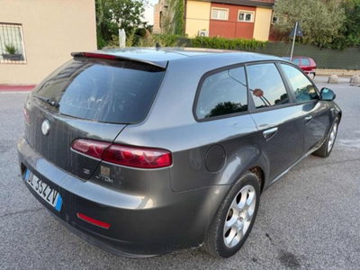 Alfa Romeo 159 SportWagon 1.9 JTDm 16V Sportwagon (13)