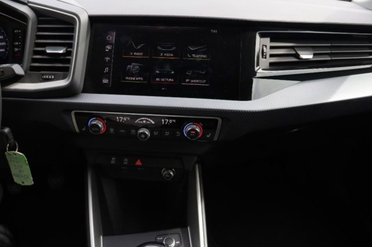 Audi A1 Sportback Sportback 25 1.0 tfsi Business (11)