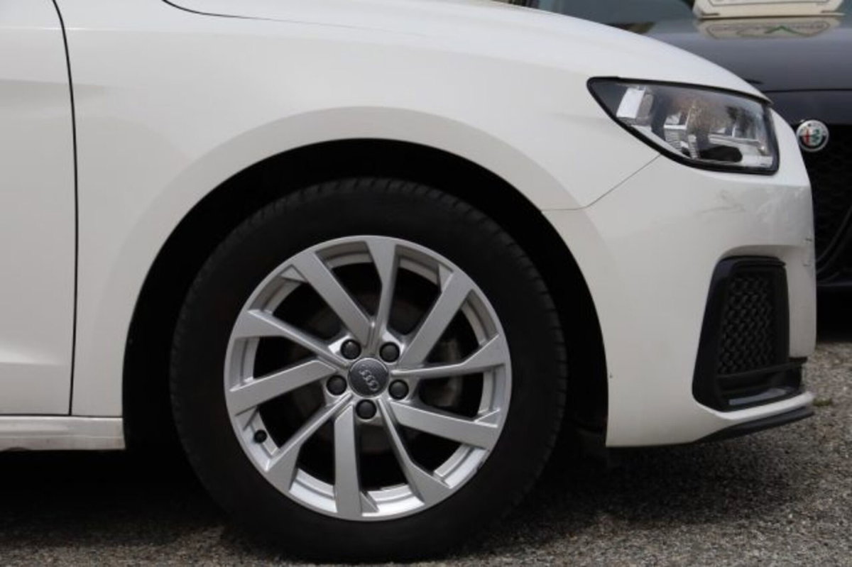 Audi A1 Sportback Sportback 25 1.0 tfsi Business (17)