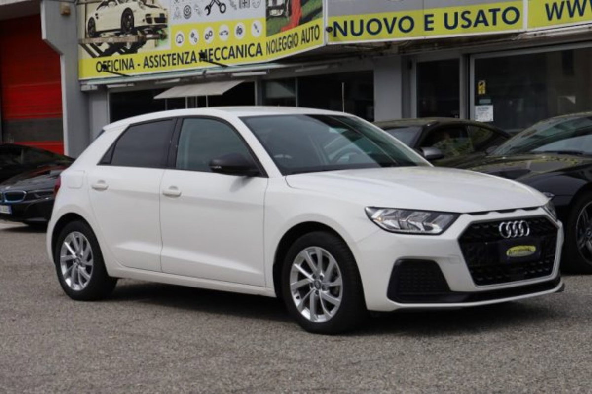 Audi A1 Sportback Sportback 25 1.0 tfsi Business (18)
