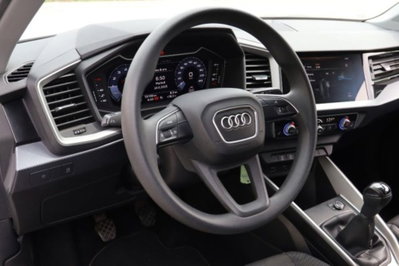 Audi A1 Sportback Sportback 25 1.0 tfsi Business (18)