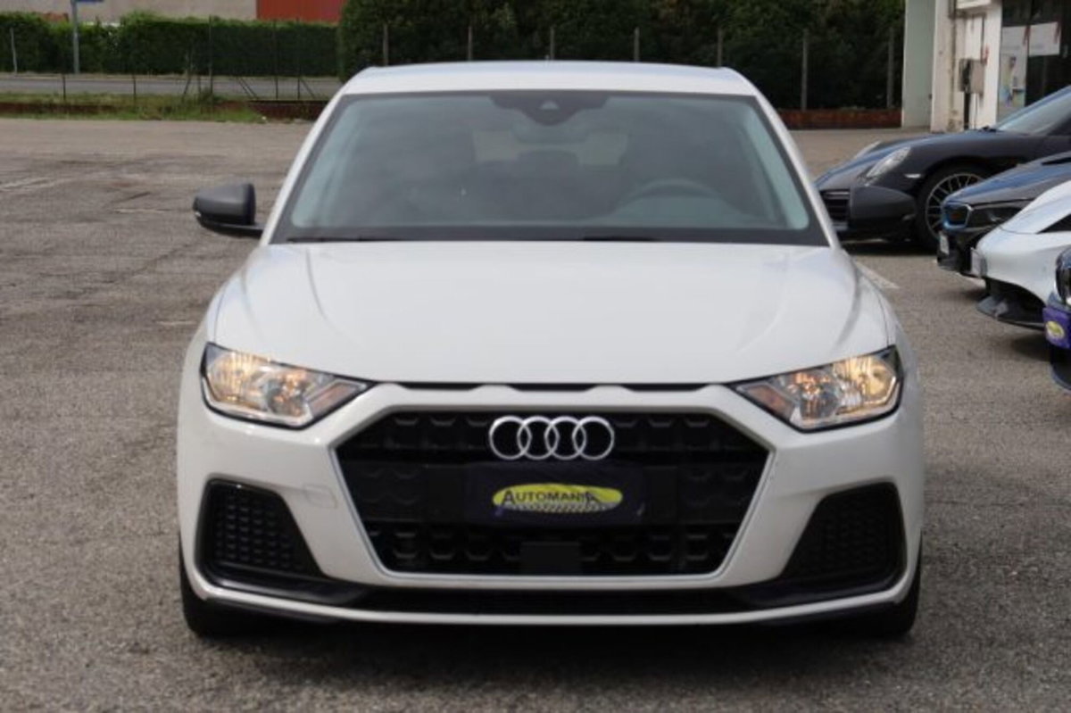 Audi A1 Sportback Sportback 25 1.0 tfsi Business (2)