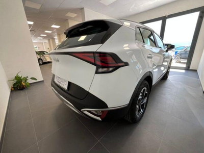 Kia Sportage 1.6 crdi mhev Business dct (2)