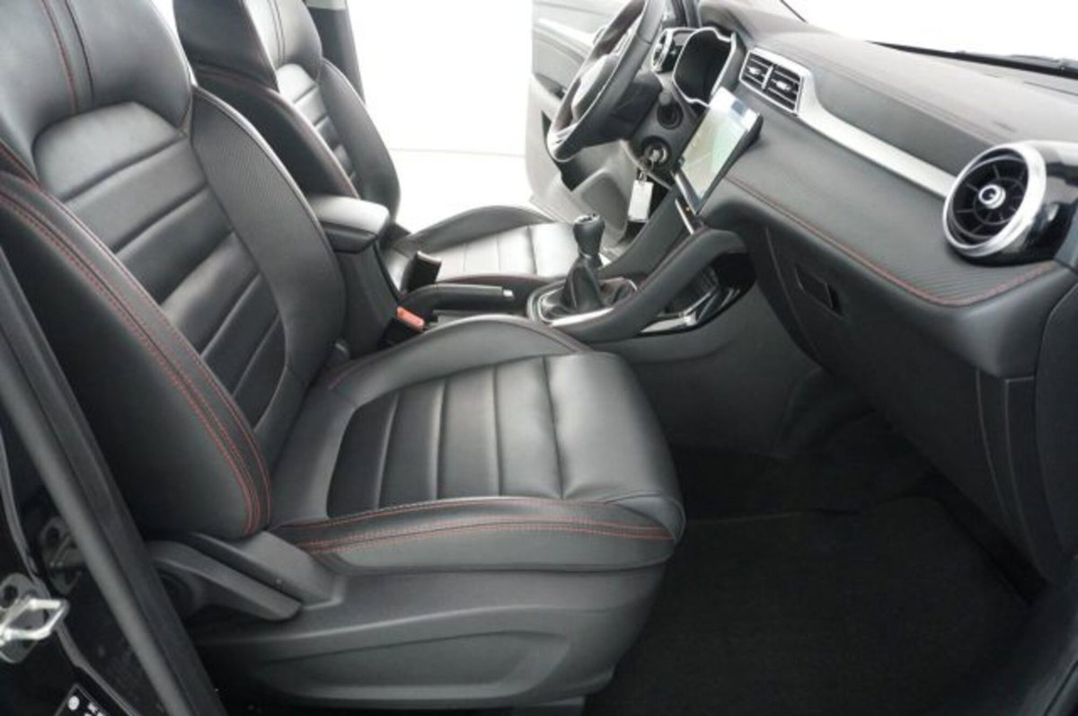 Mg ZS ZS 1.5 Luxury (10)