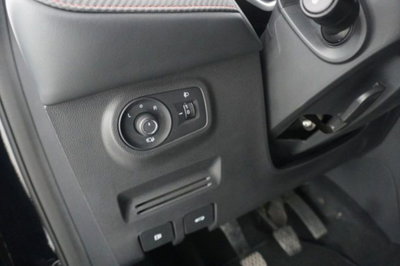 Mg ZS ZS 1.5 Luxury (14)