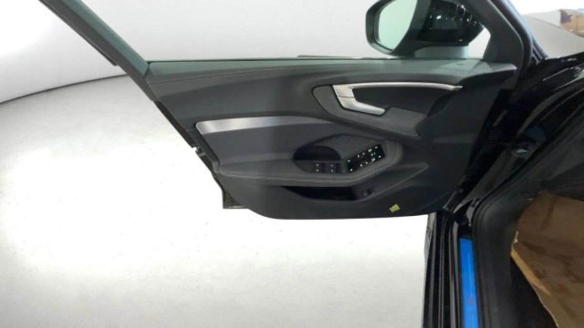 Audi A5 Avant 2.0 tdi mhev+ S line edition 204cv s-tronic (13)