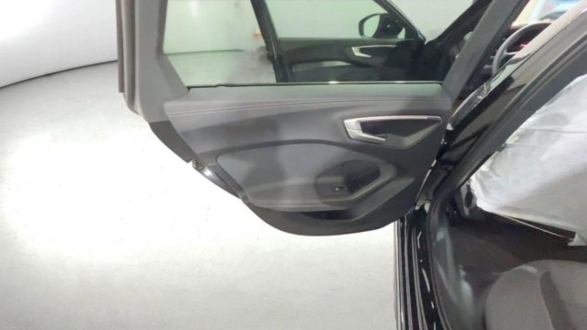 Audi A5 Avant 2.0 tdi mhev+ S line edition 204cv s-tronic (14)