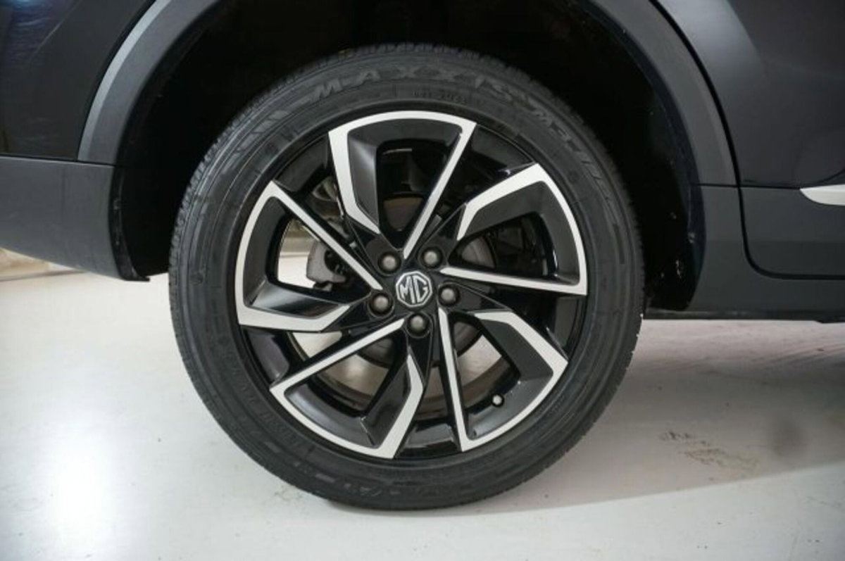 Mg ZS ZS 1.5 Luxury (6)