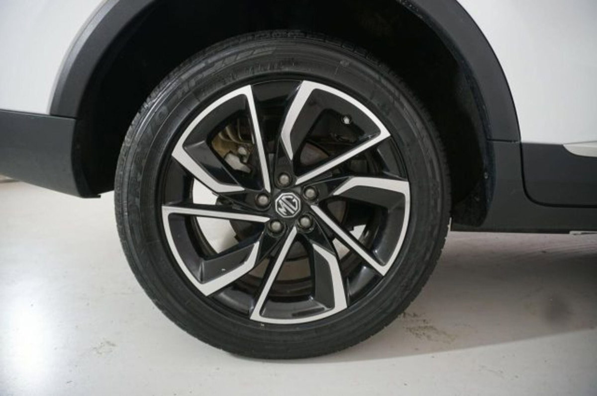 Mg ZS ZS 1.5 Luxury (6)