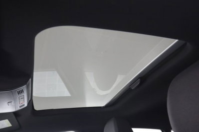 Volkswagen Taigo 1.0 tsi R-Line 115cv (13)