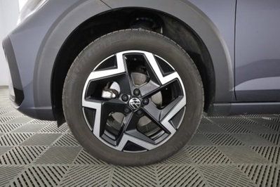 Volkswagen Taigo 1.0 tsi R-Line 115cv (8)
