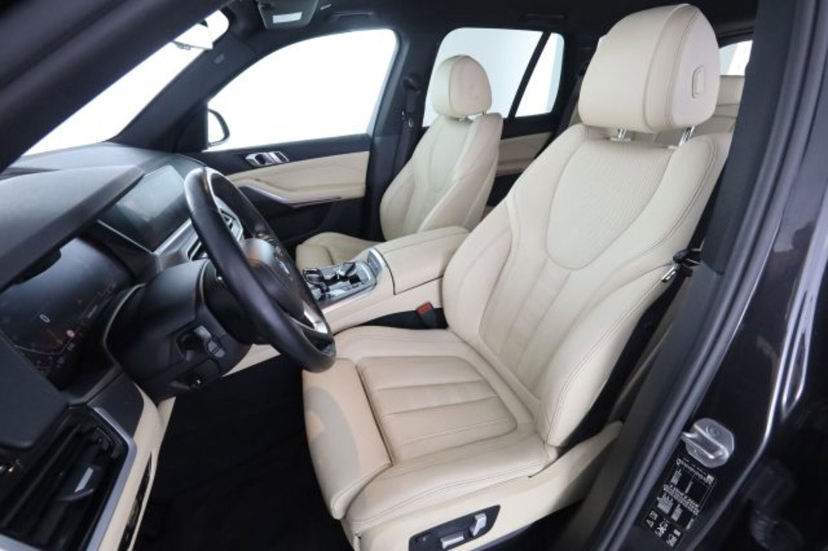 BMW X5 xDrive30d 48V Business (2)