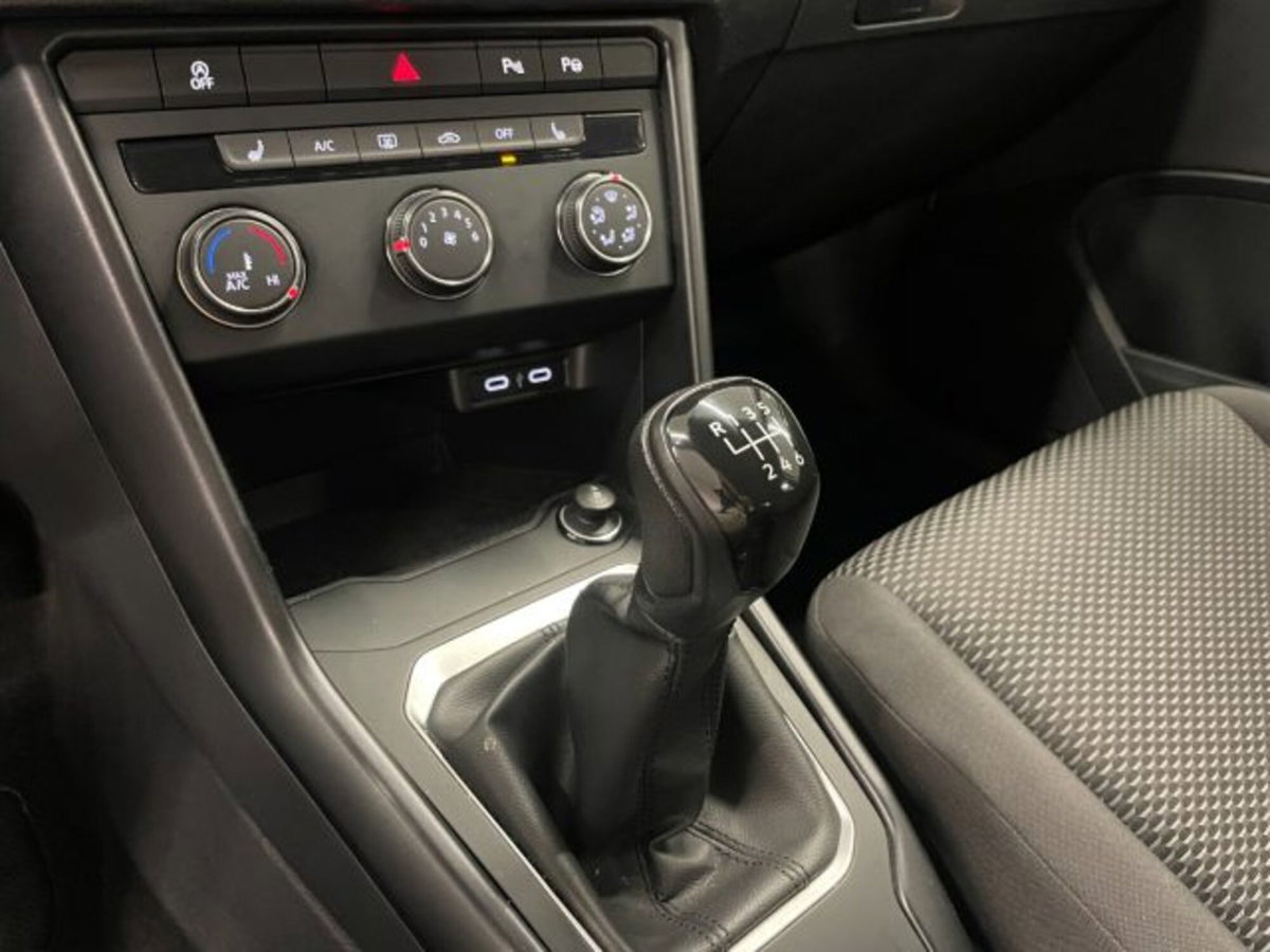 Volkswagen T-Roc 1.0 TSI Life (13)