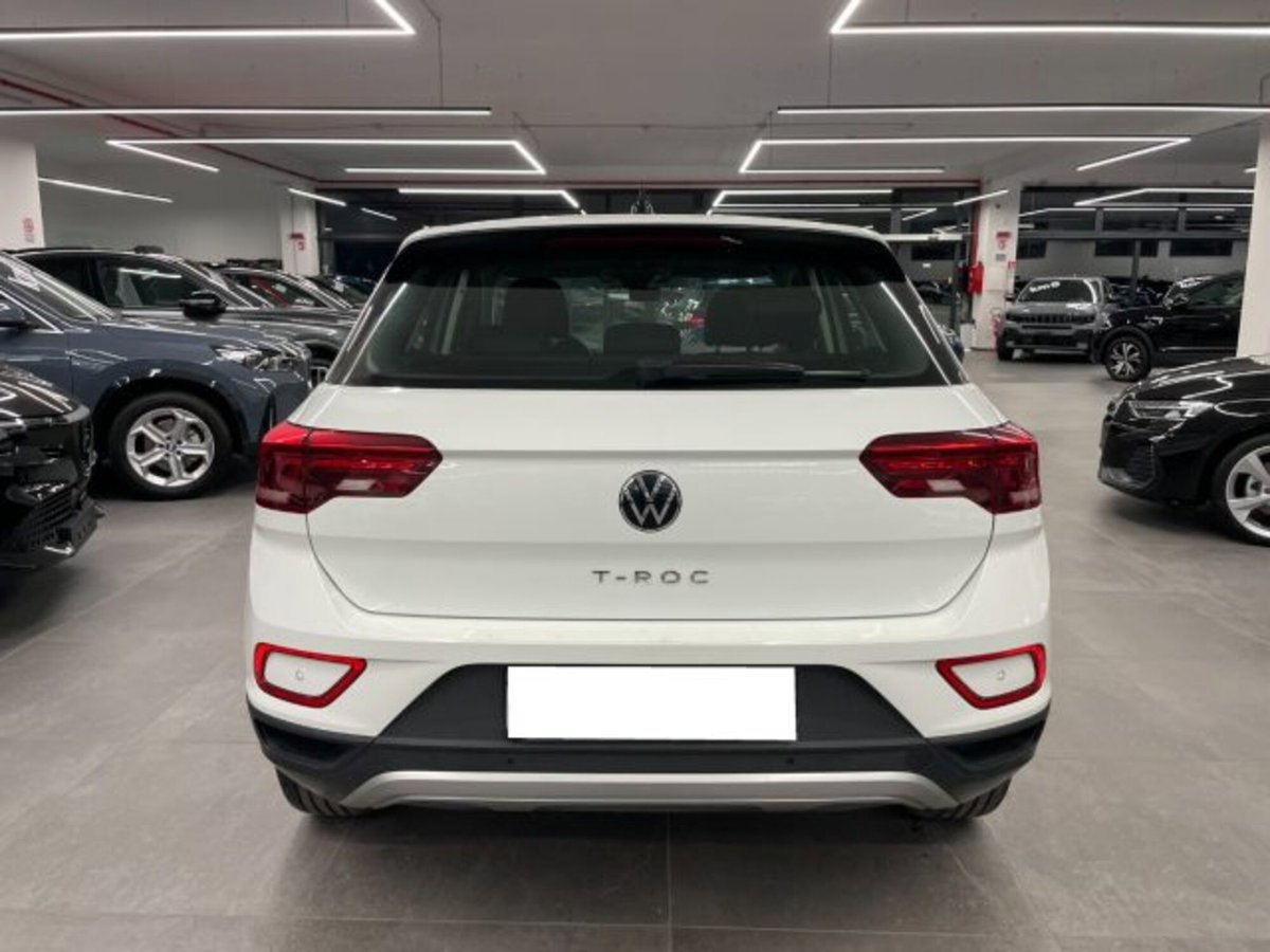 Volkswagen T-Roc 1.0 TSI Life (5)
