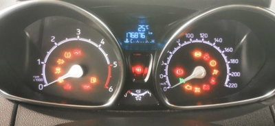 Ford EcoSport 1.5 TDCi 95 CV Titanium (10)
