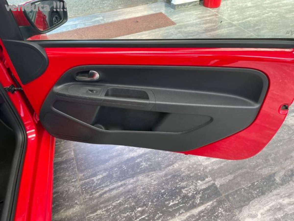 SEAT Mii 1.0 75 CV 3 porte Style (8)