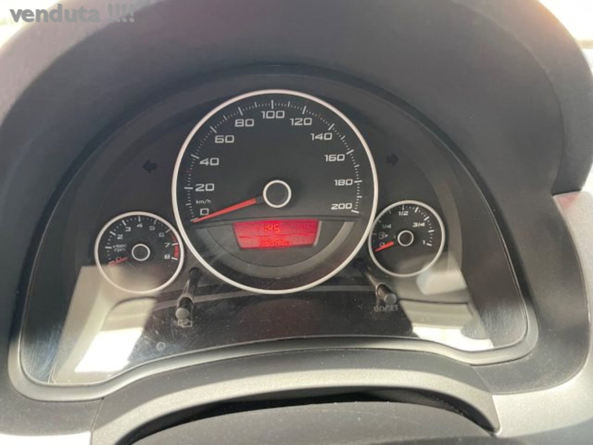 SEAT Mii 1.0 75 CV 3 porte Style (9)