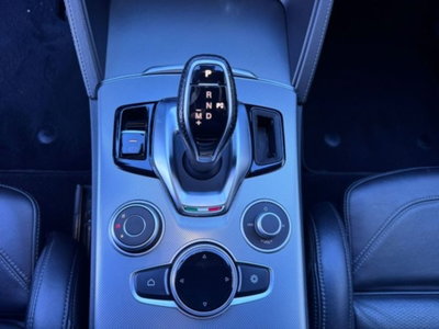 Alfa Romeo Stelvio Stelvio 2.2 Turbodiesel 210 CV AT8 Q4 Veloce (16)