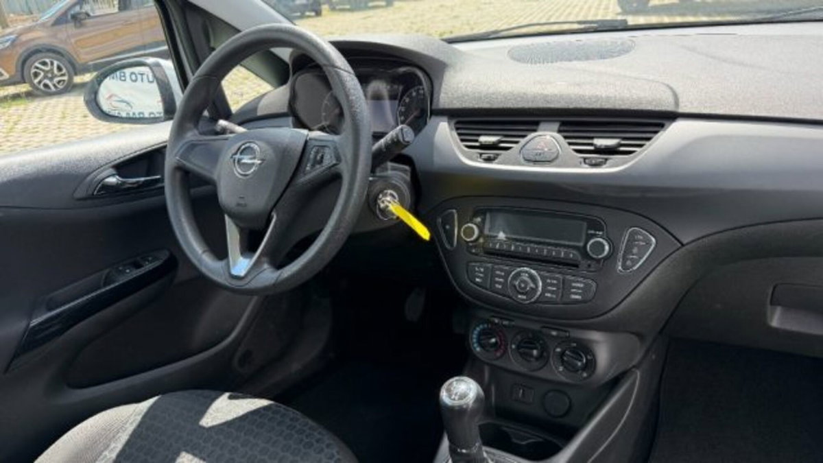 Opel Corsa 1.4 90CV GPL Tech 5 porte Cosmo (6)