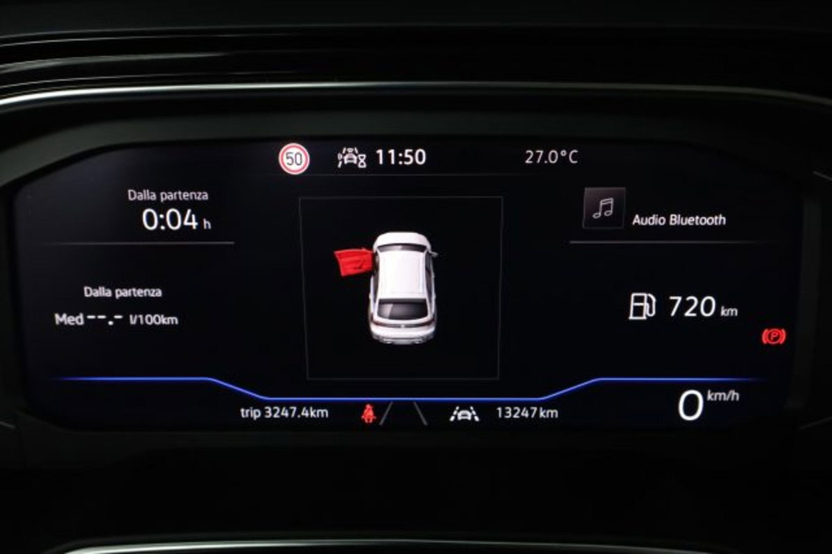 Volkswagen Taigo 1.0 tsi R-Line 115cv (7)