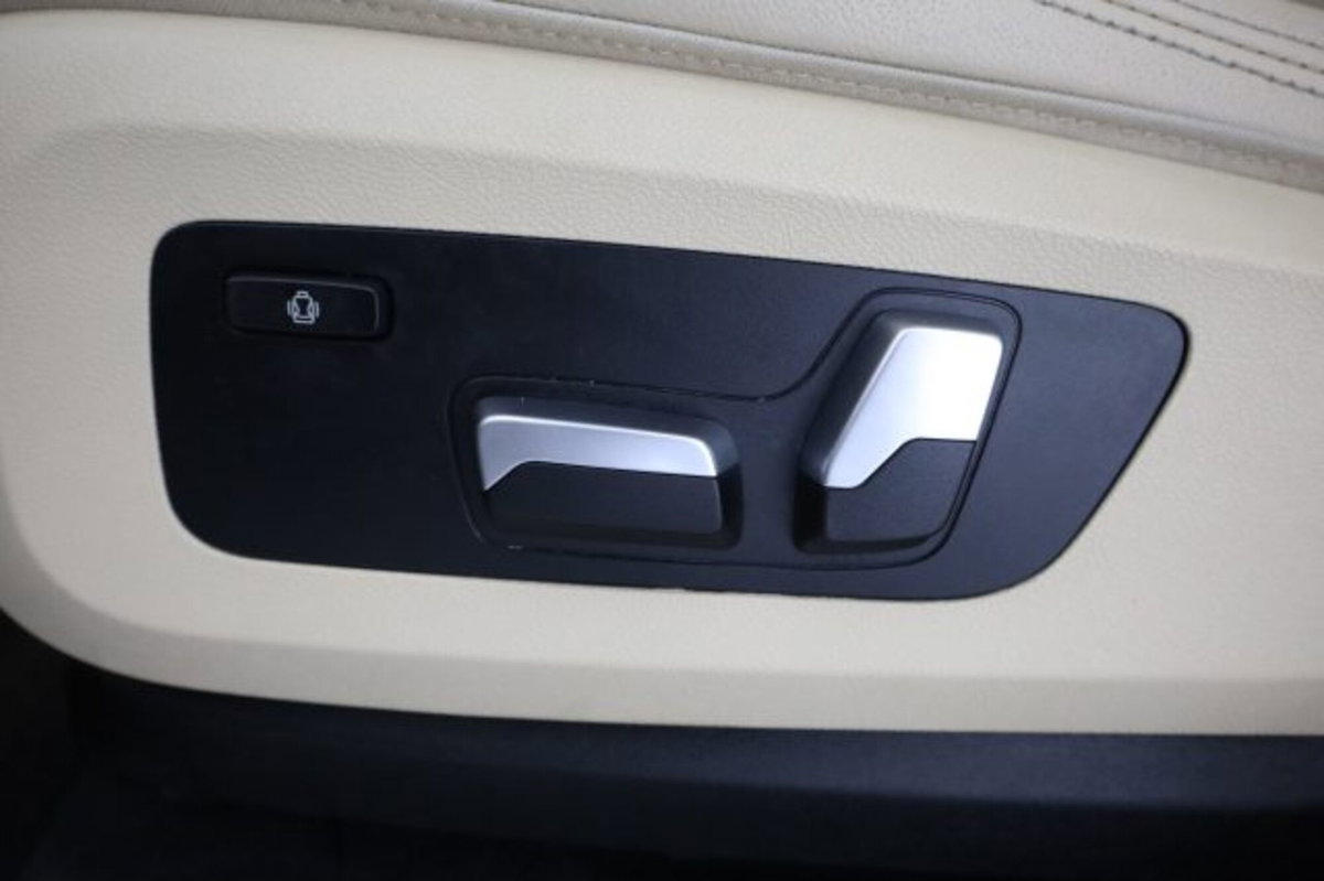 BMW X5 xDrive30d 48V Business (15)