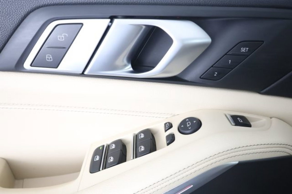 BMW X5 xDrive30d 48V Business (16)