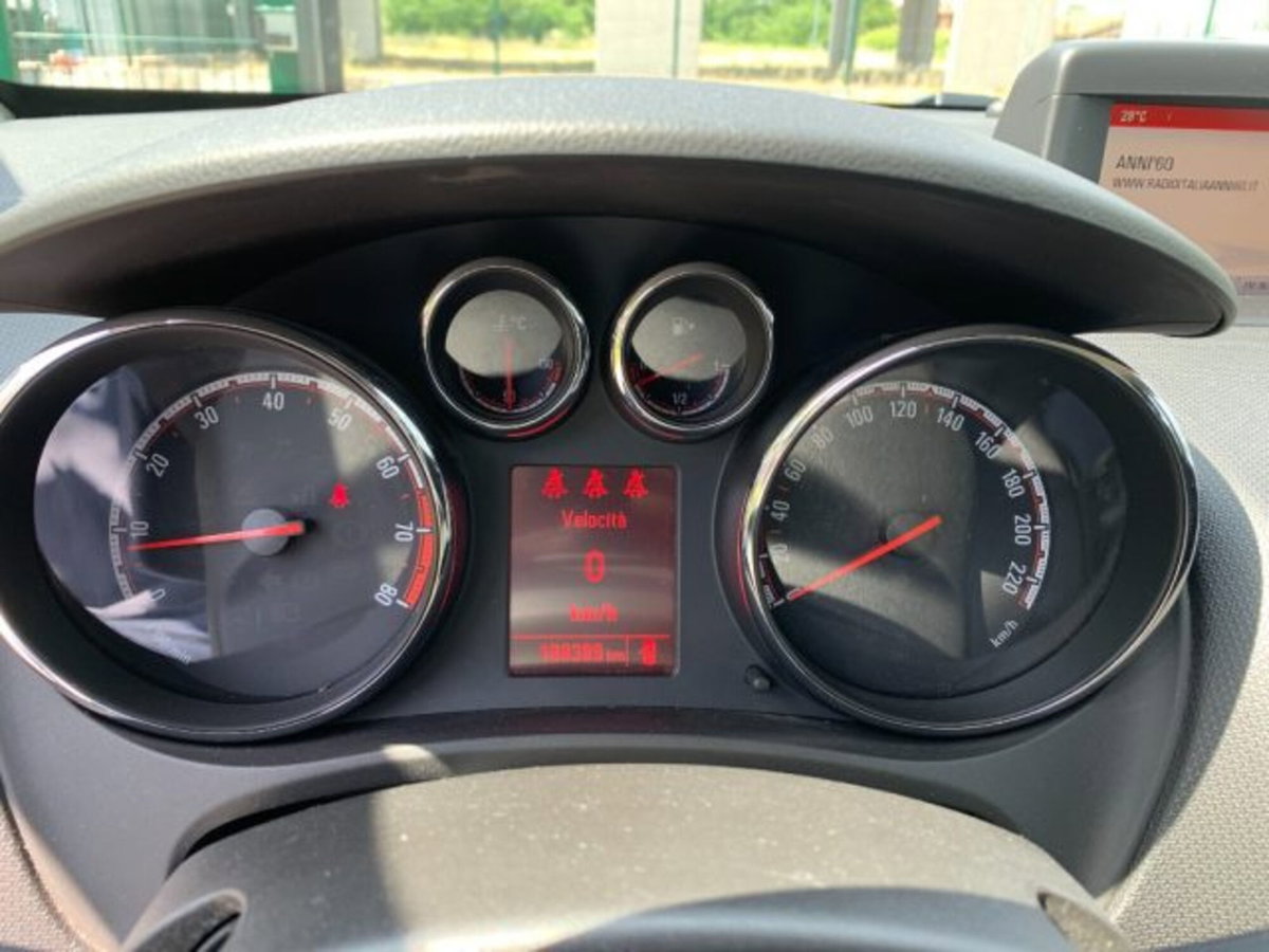 Opel Meriva 1.4 100CV Innovation (14)
