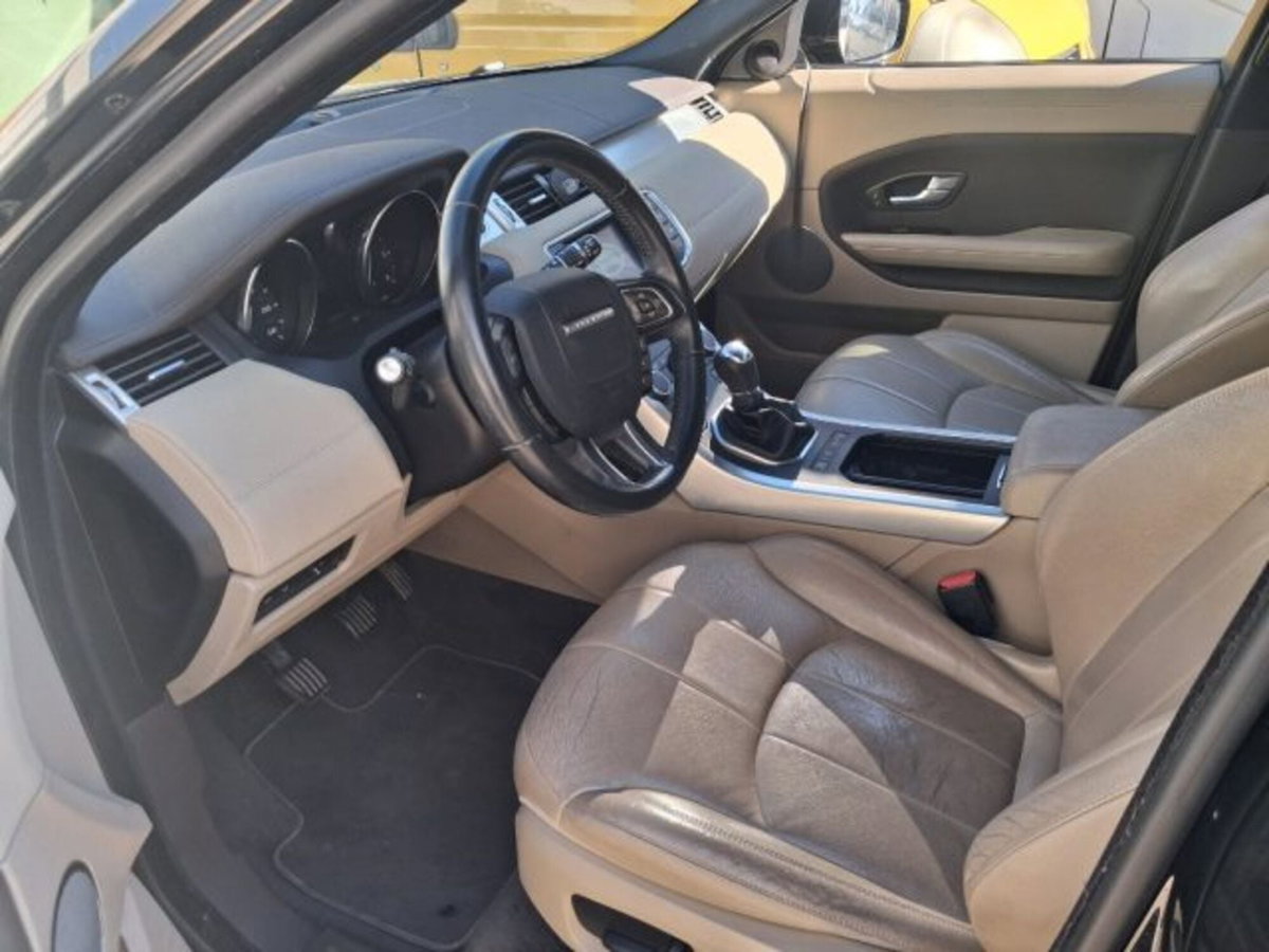 Land Rover Range Rover Evoque 2.0 TD4 150 CV 5p. Pure (3)