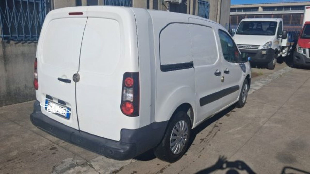Peugeot Partner Furgone BlueHDi 100 L1 Furgone Comfort (2)