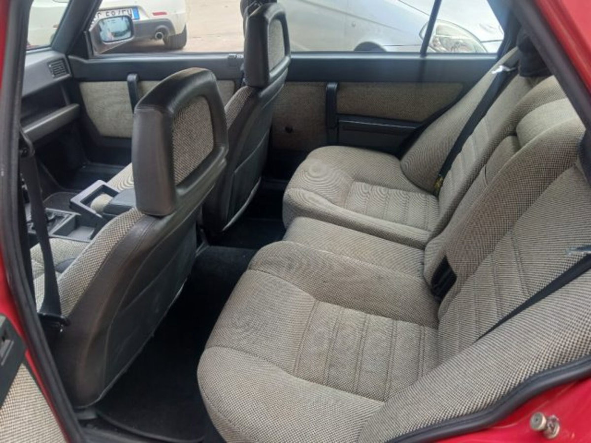 Alfa Romeo 75 1.8i turbo Evoluzione (6)