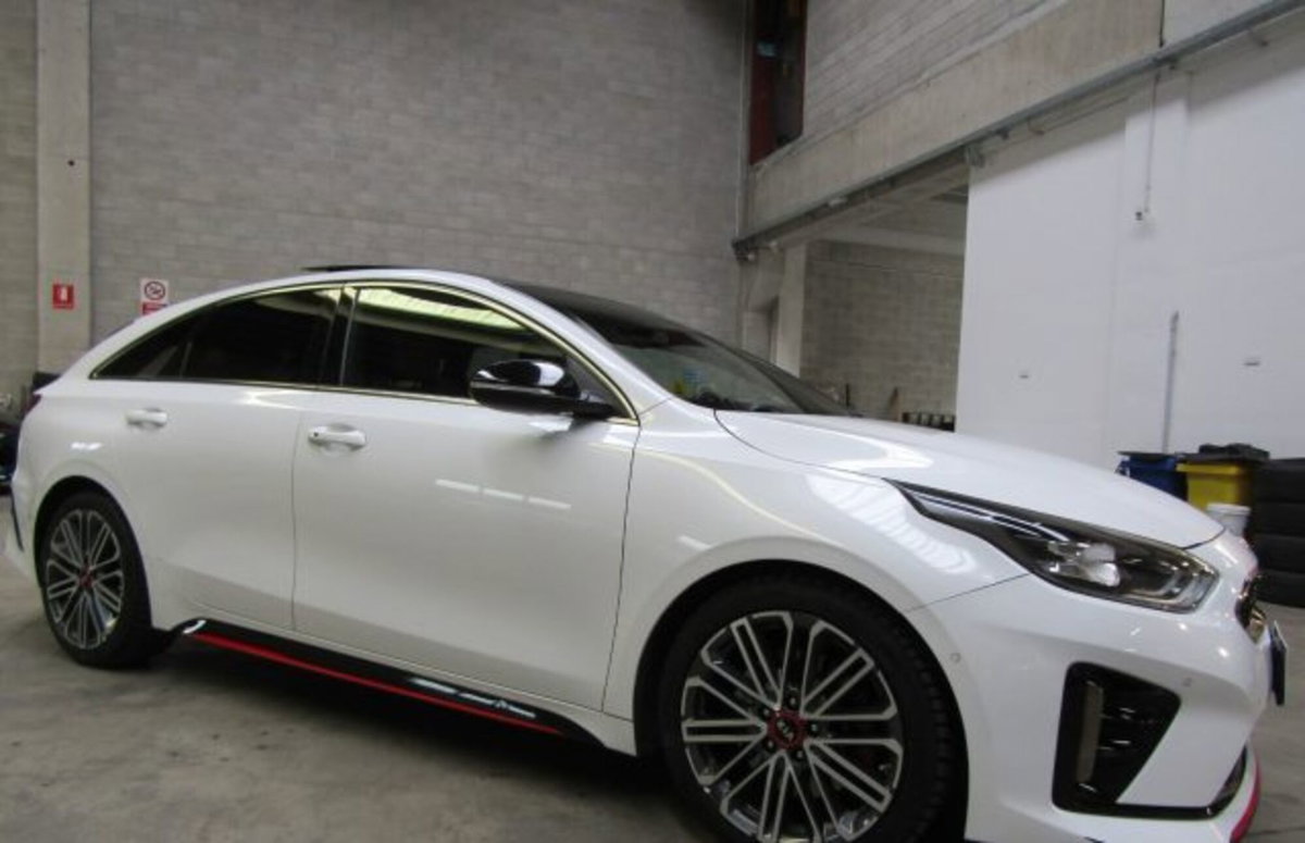 Kia Ceed 1.6 t-gdi GT 204cv dct (3)