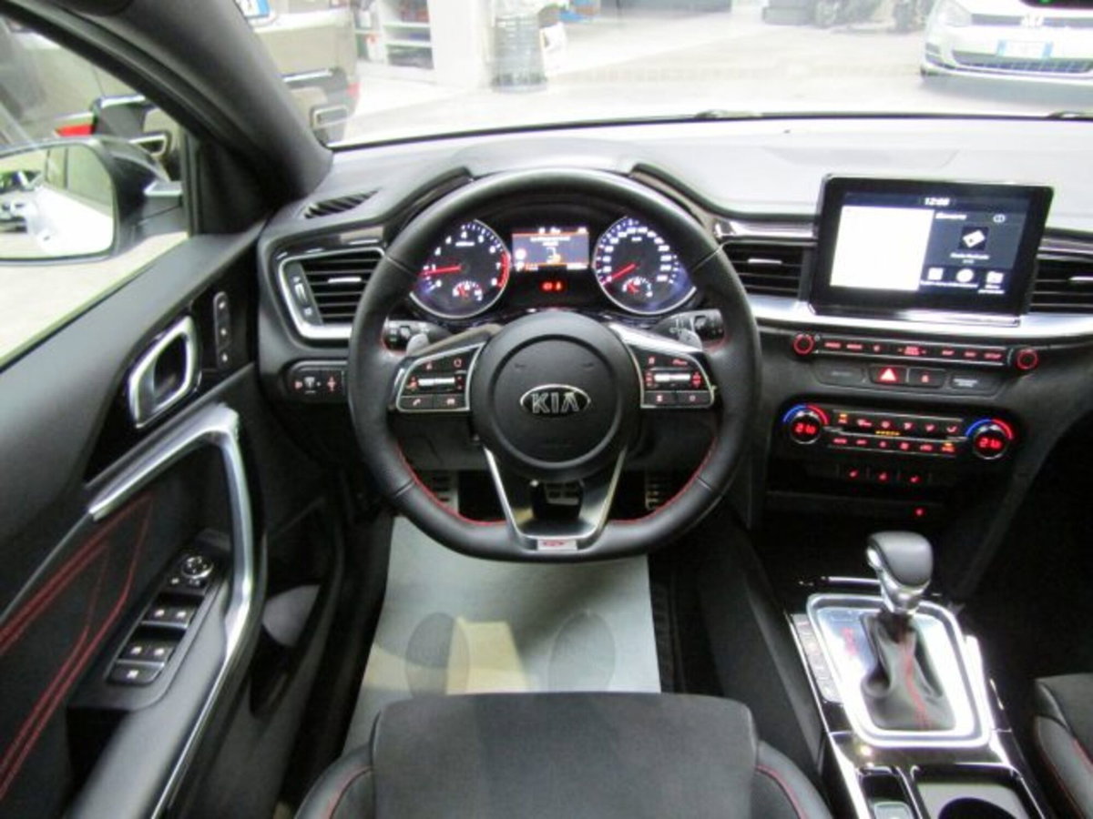 Kia ProCeed 1.6 T-GDI DCT GT (20)