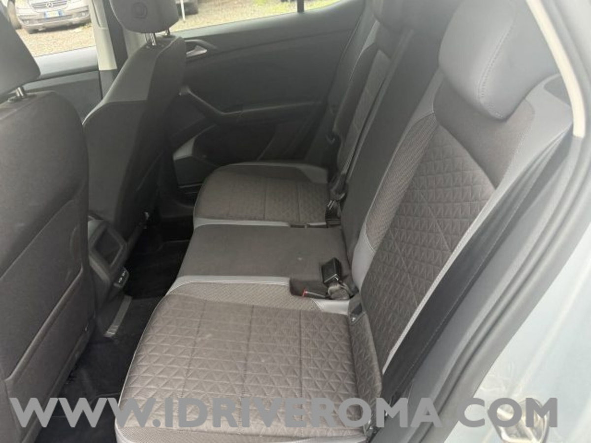 Volkswagen T-Cross 1.0 TSI 110 CV DSG Advanced (17)