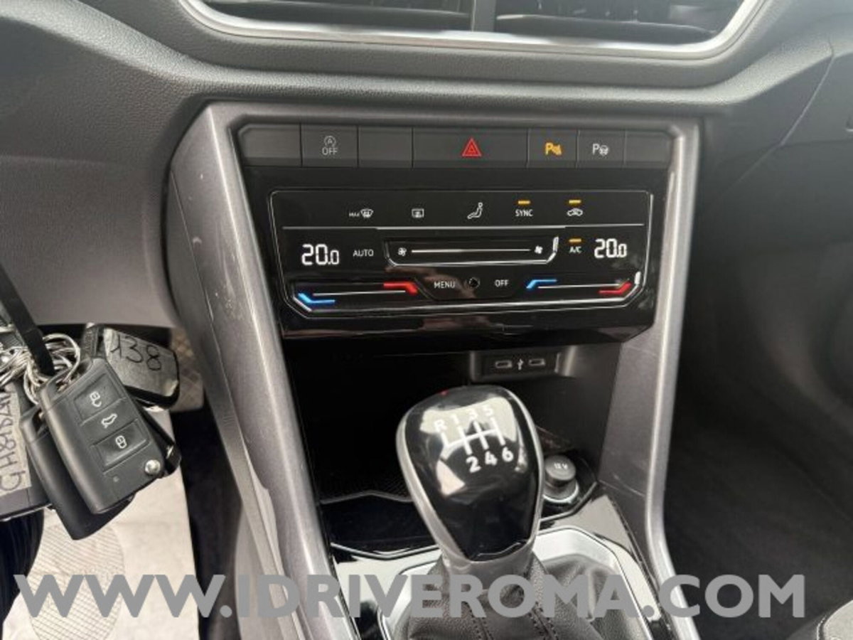Volkswagen T-Roc 1.0 TSI Style (14)