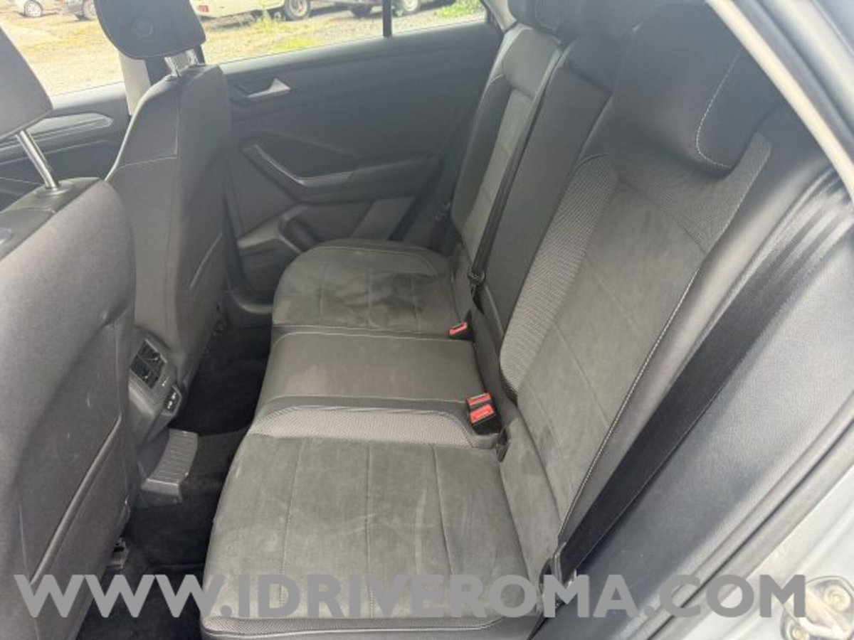 Volkswagen T-Roc 1.0 TSI Style (15)