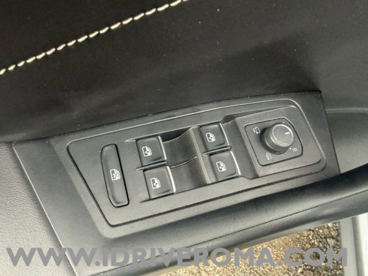 Volkswagen T-Roc 1.0 TSI Style (16)