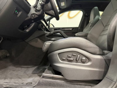 Porsche Cayenne Coupé 3.0 e-hybrid Black Edition tiptronic (17)