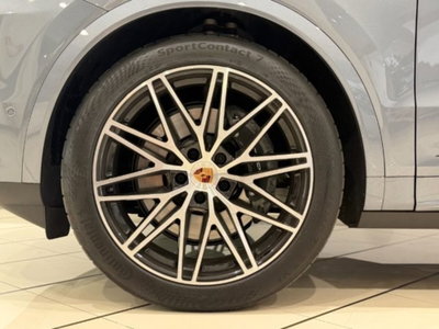 Porsche Cayenne Coupé 3.0 e-hybrid Black Edition tiptronic (5)