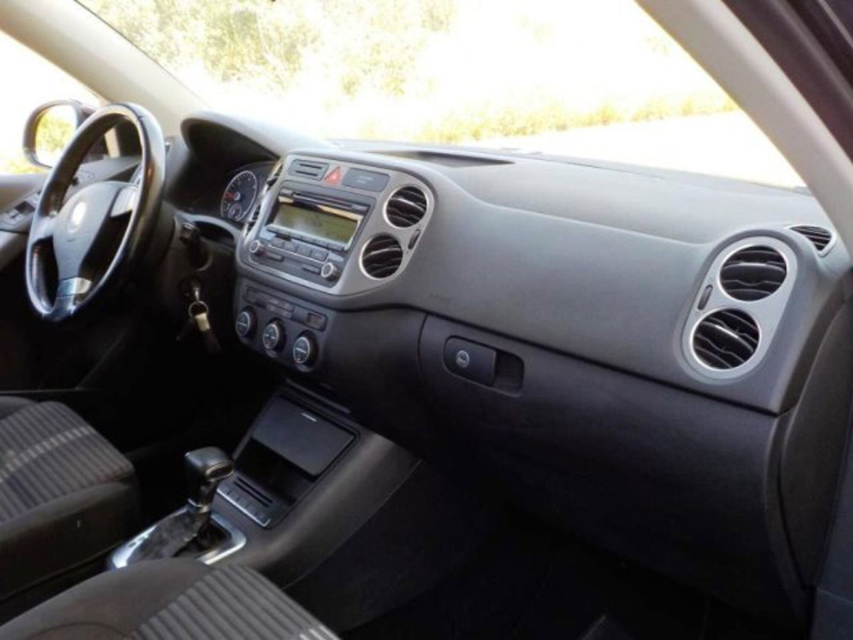 Volkswagen Tiguan 2.0 TDI 170 CV DPF 4MOTION Sport & Style (14)