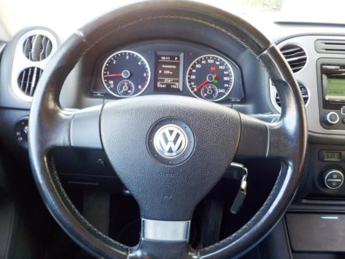 Volkswagen Tiguan 2.0 TDI 170 CV DPF 4MOTION Sport & Style (17)