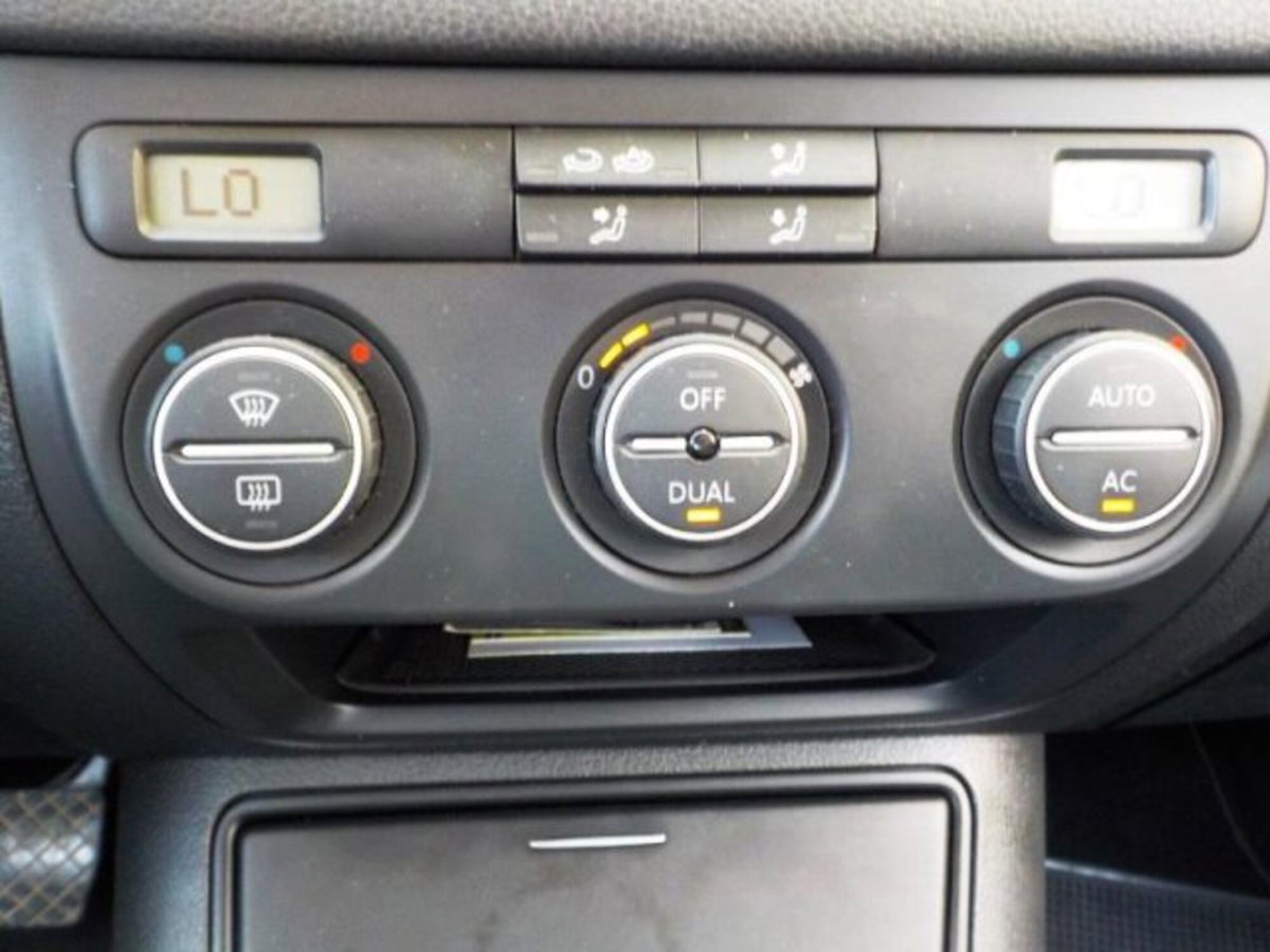 Volkswagen Tiguan 2.0 TDI 170 CV DPF 4MOTION Sport & Style (20)
