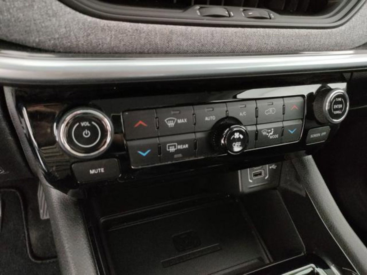 Jeep Compass 1.6 Multijet II 2WD Longitude (11)