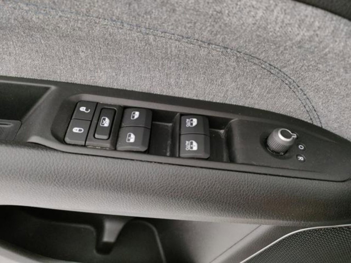 Jeep Compass 1.6 Multijet II 2WD Longitude (14)