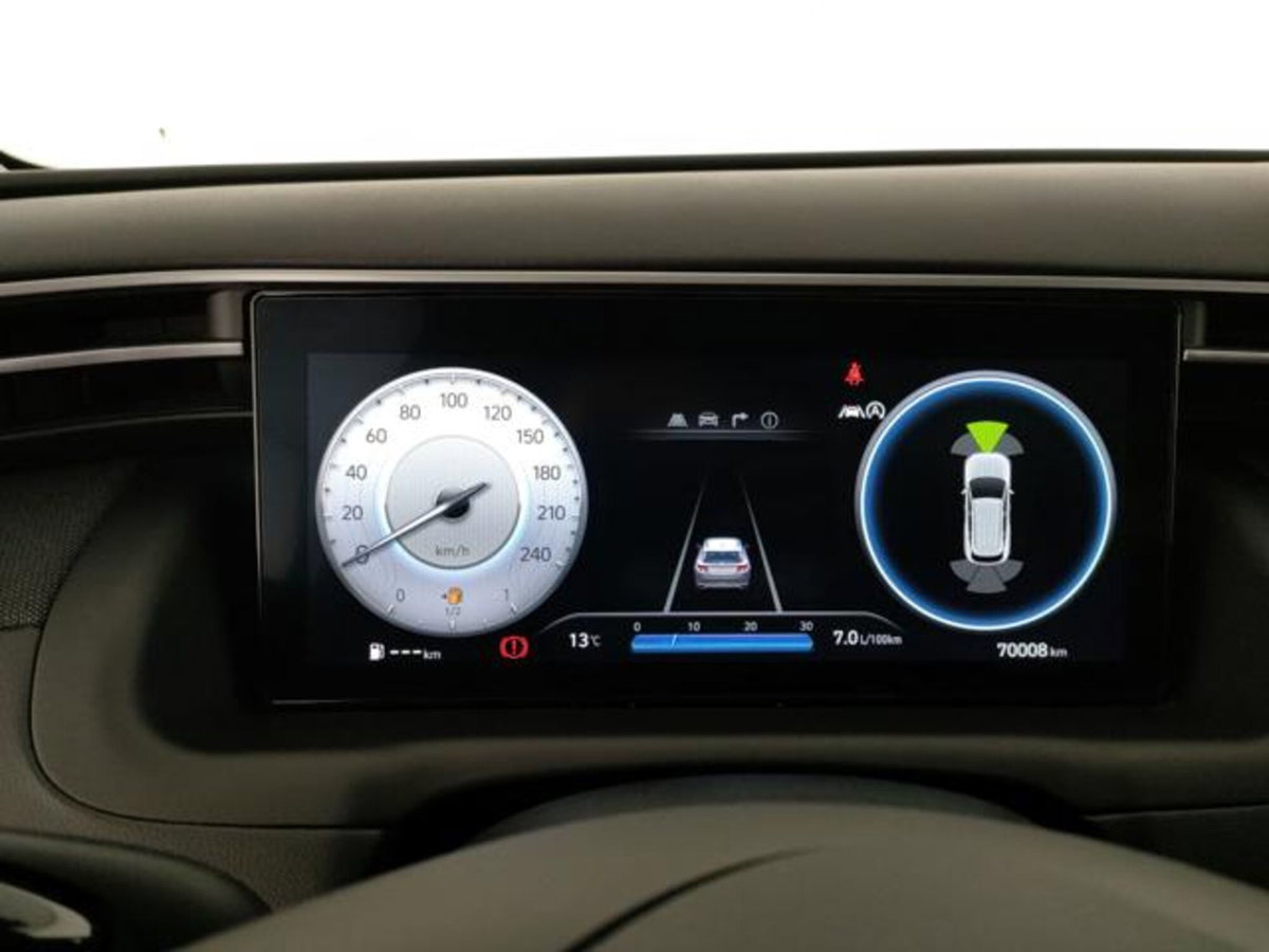 Hyundai Tucson 1.6 CRDi XLine (9)