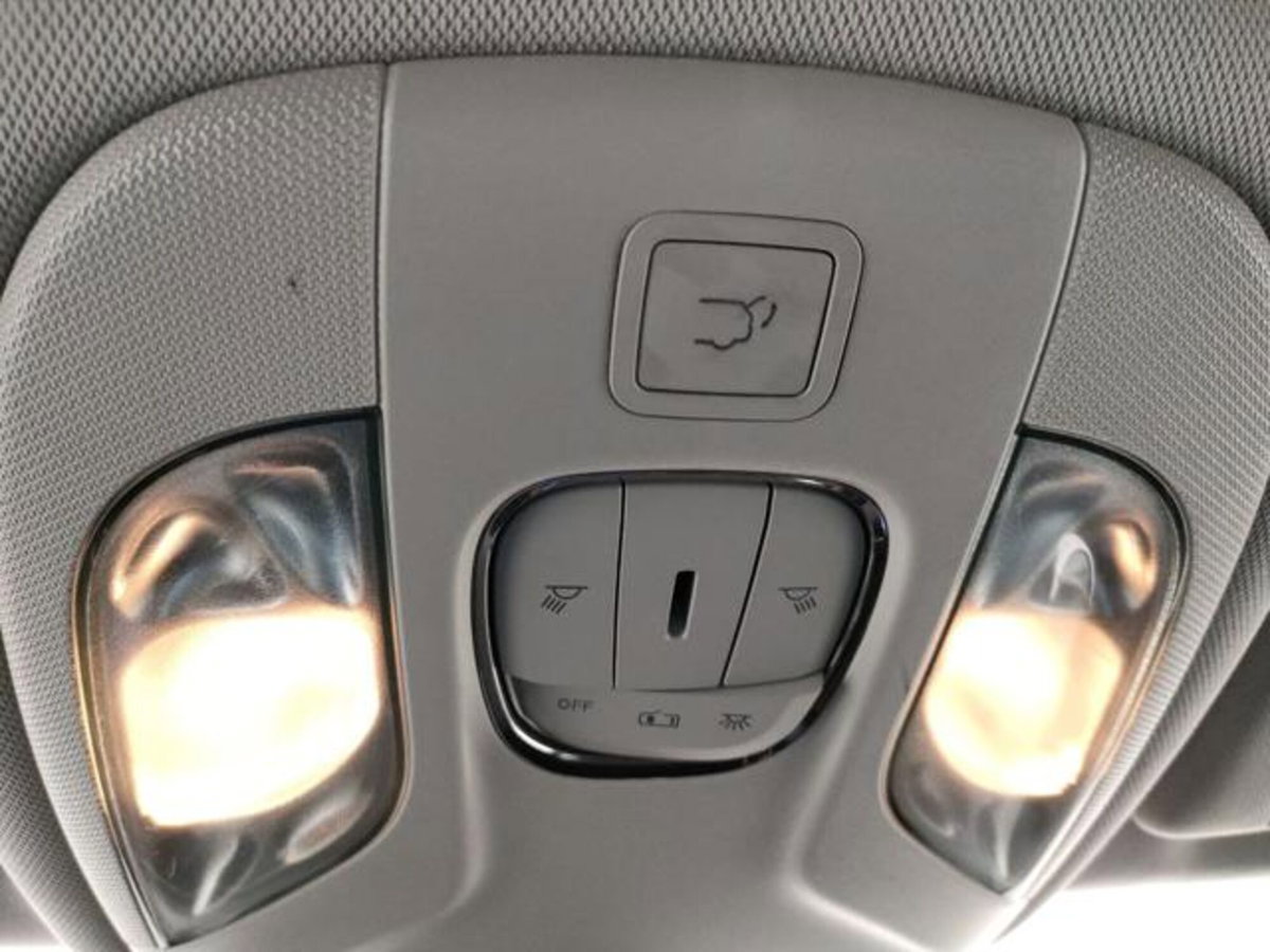Jeep Compass 1.6 Multijet II 2WD Limited (14)
