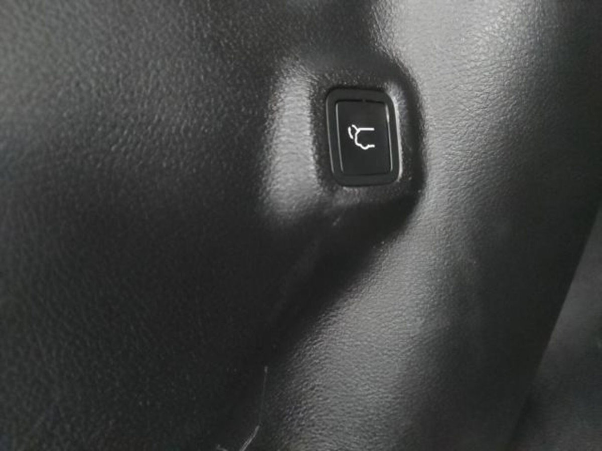 Jeep Compass 1.6 Multijet II 2WD Limited (19)